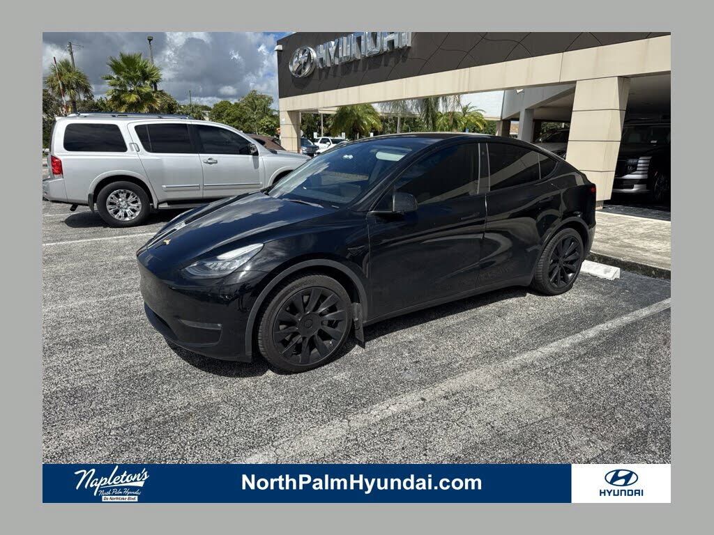 2022 TESLA Model Y