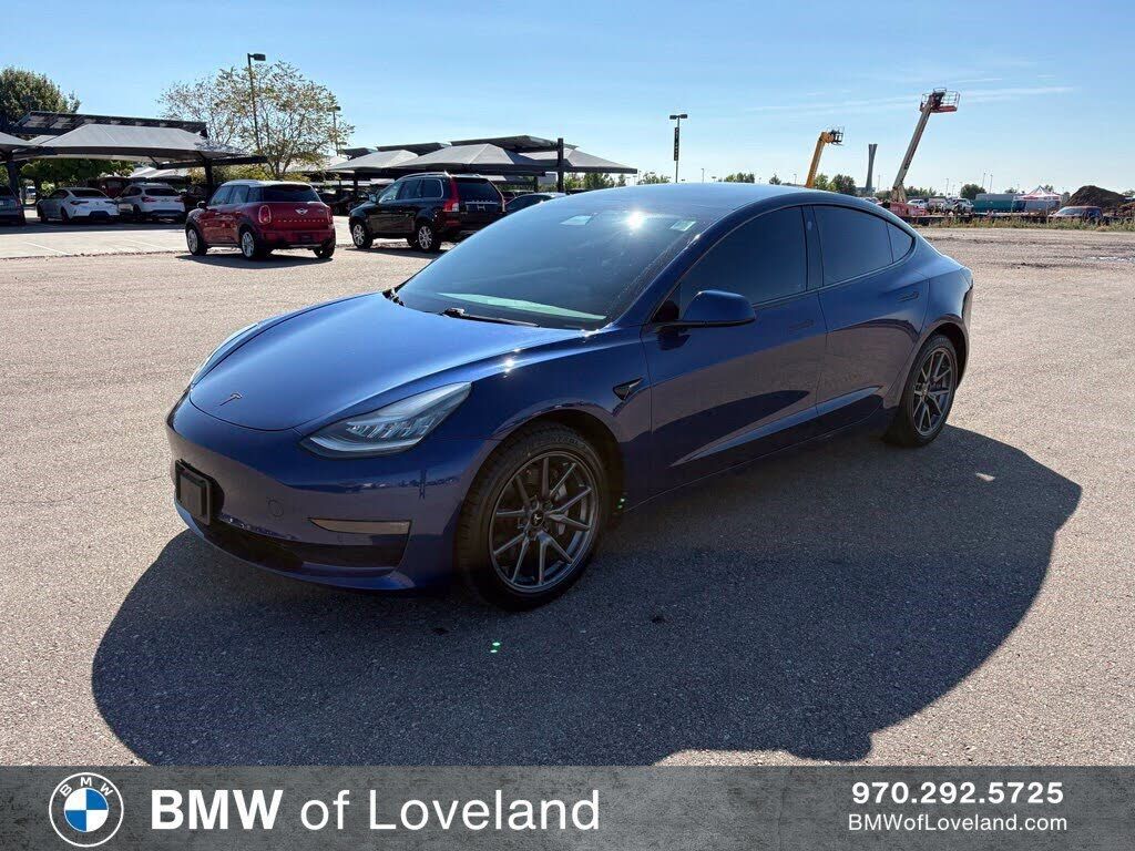 2020 TESLA Model 3
