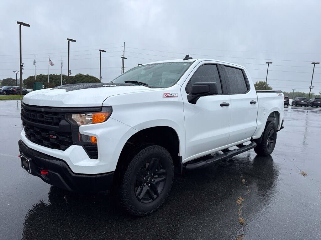 2024 CHEVROLET Silverado