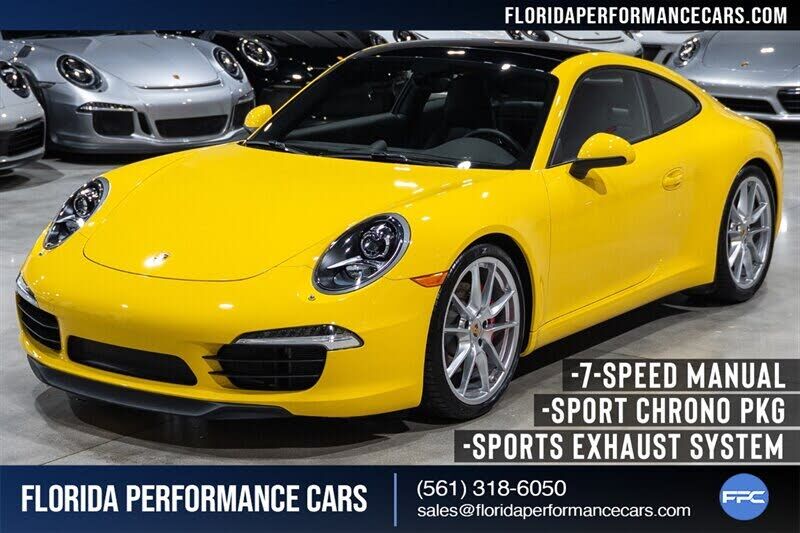 2016 PORSCHE 911