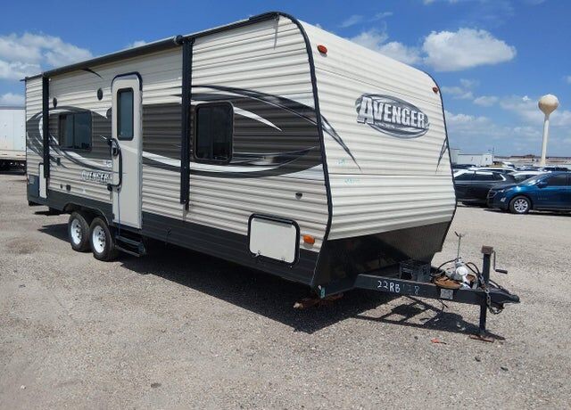2017 FOREST RIVER Avenger
