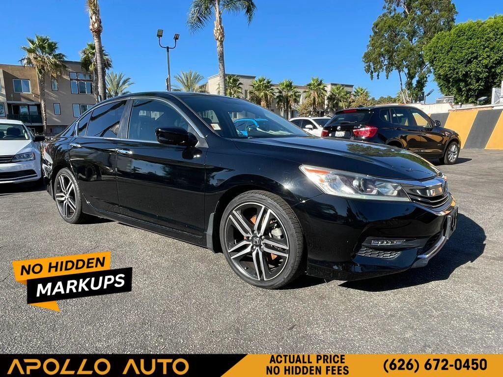 2017 HONDA Accord
