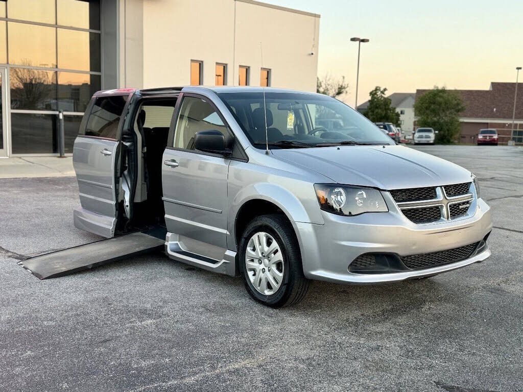 2017 DODGE Grand Caravan