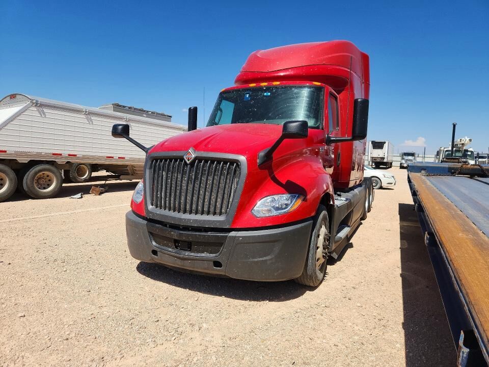 2020 INTERNATIONAL LT625
