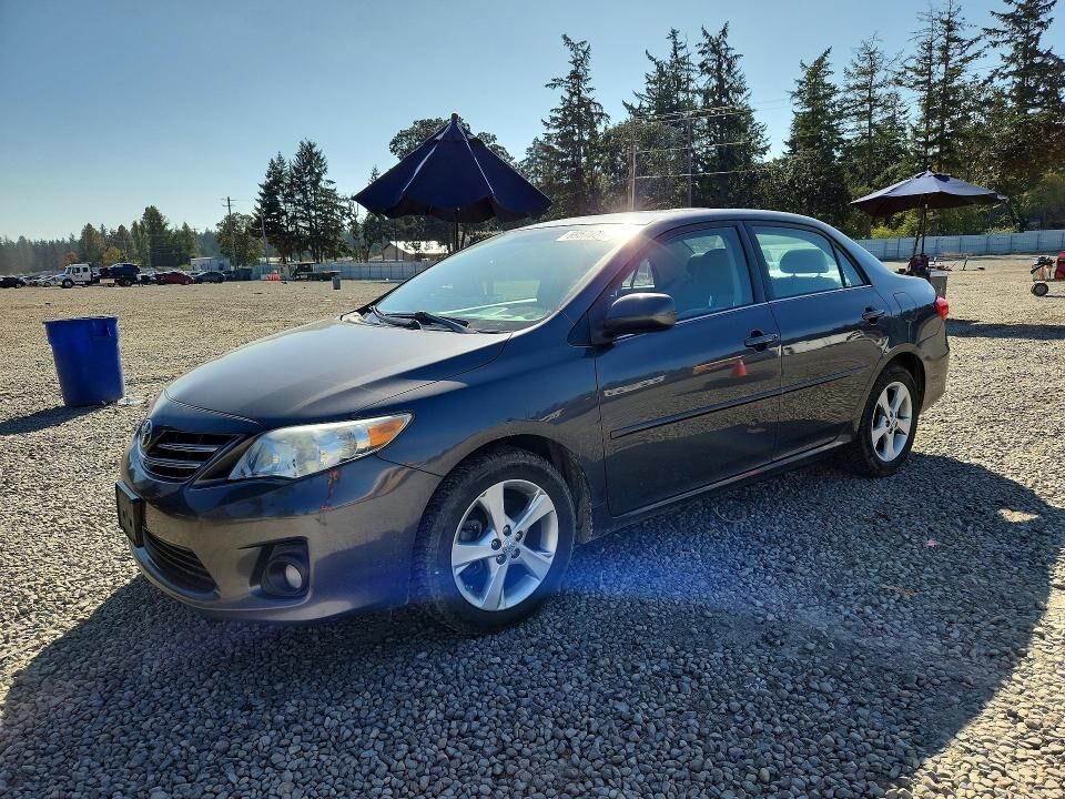 2013 TOYOTA Corolla