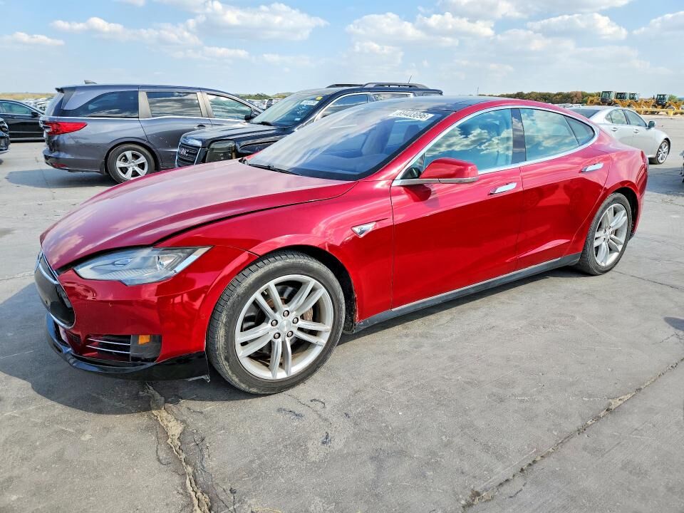 2014 TESLA Model S