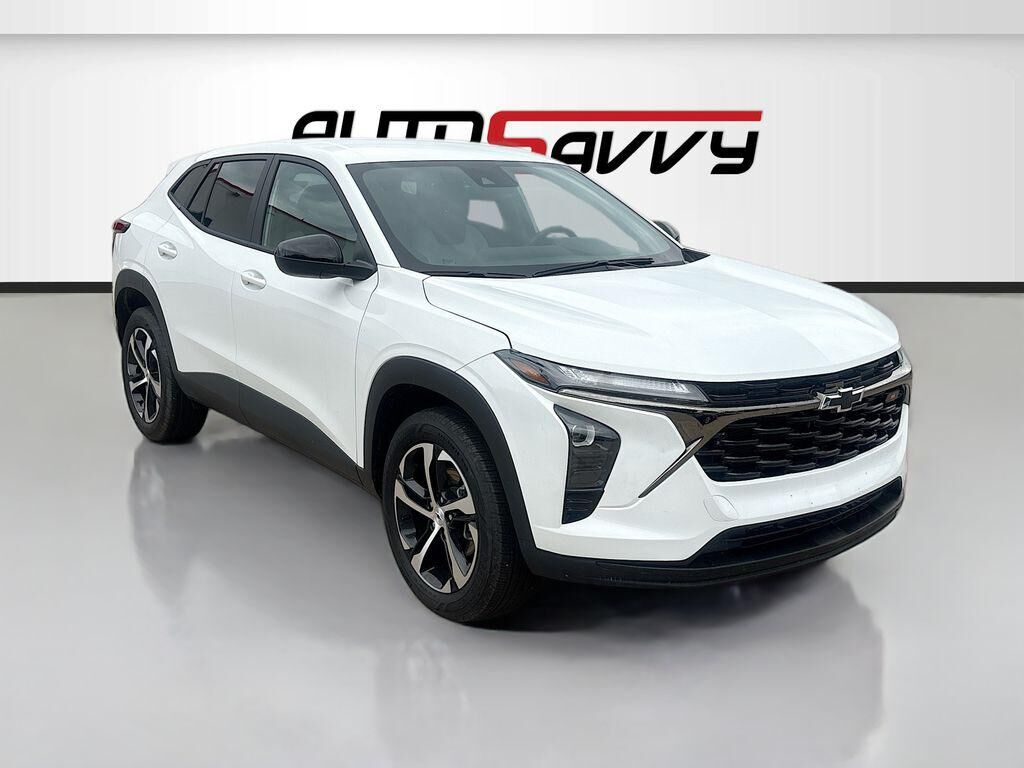 2026 CHEVROLET Trax