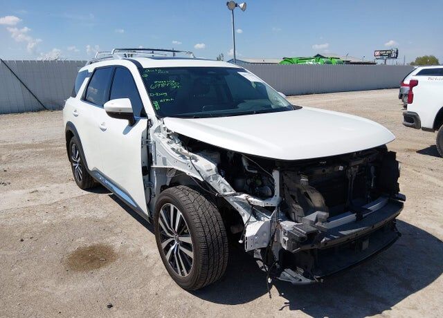 2024 NISSAN Pathfinder