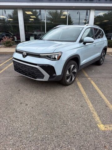 2025 VOLKSWAGEN Taos