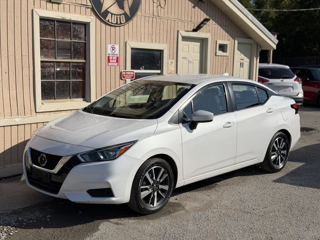 2022 NISSAN Versa