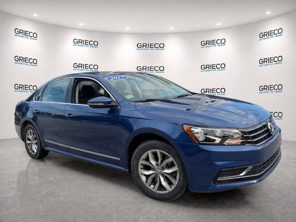 2016 VOLKSWAGEN Passat