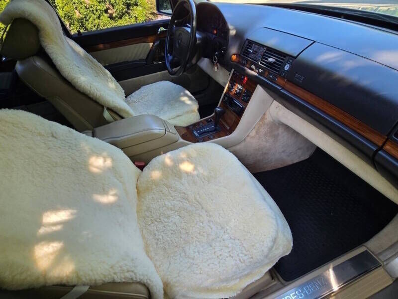 1993 MERCEDES-BENZ 300