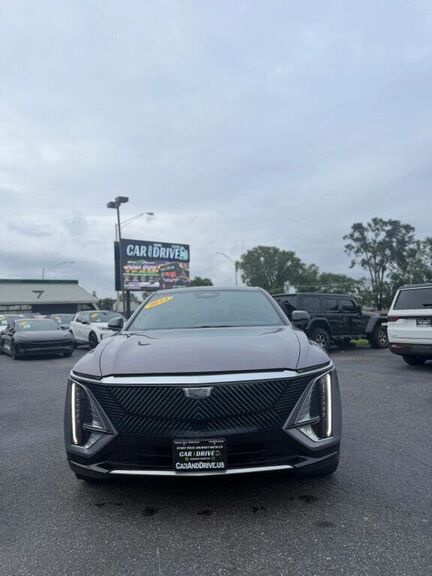 2024 CADILLAC Lyriq