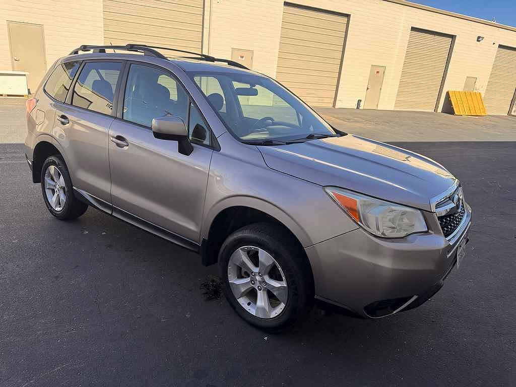 2015 SUBARU Forester