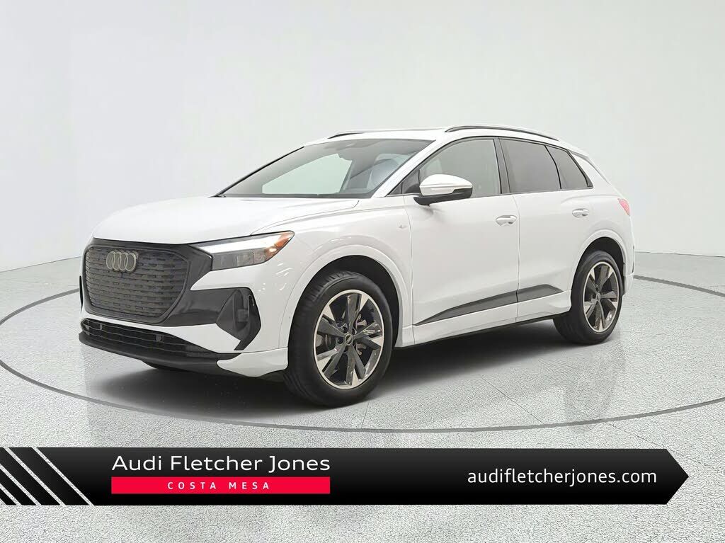 2023 AUDI Q4