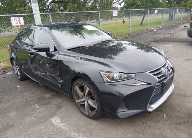 2017 LEXUS IS