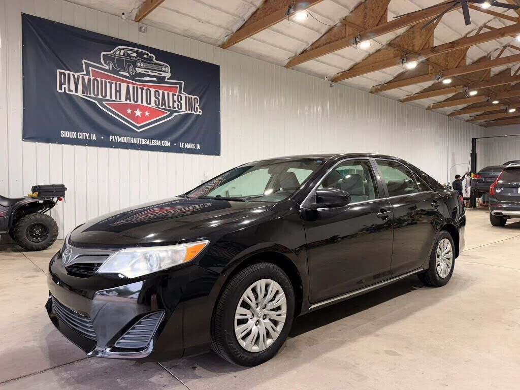 2013 TOYOTA Camry