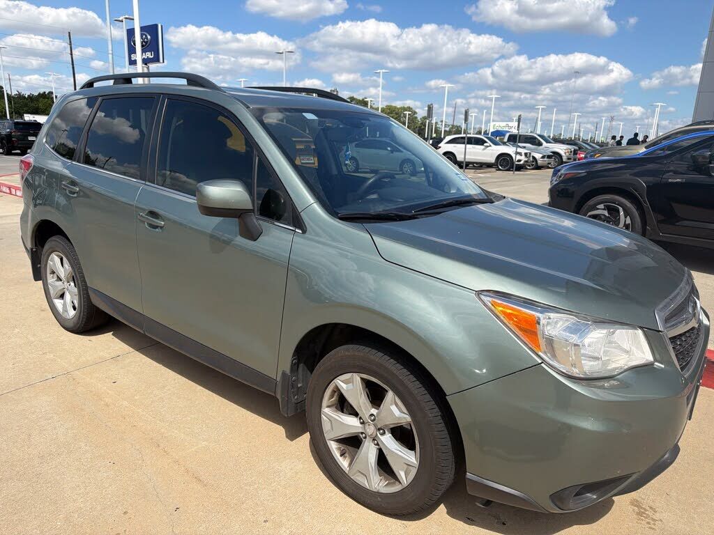 2016 SUBARU Forester