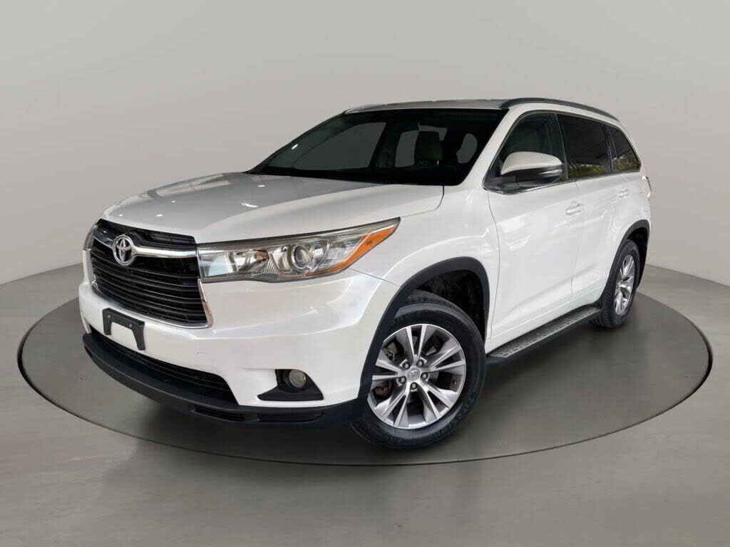 2015 TOYOTA Highlander