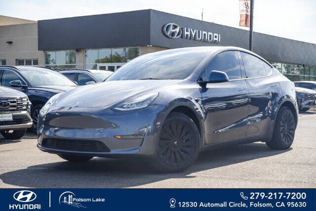2023 TESLA Model Y