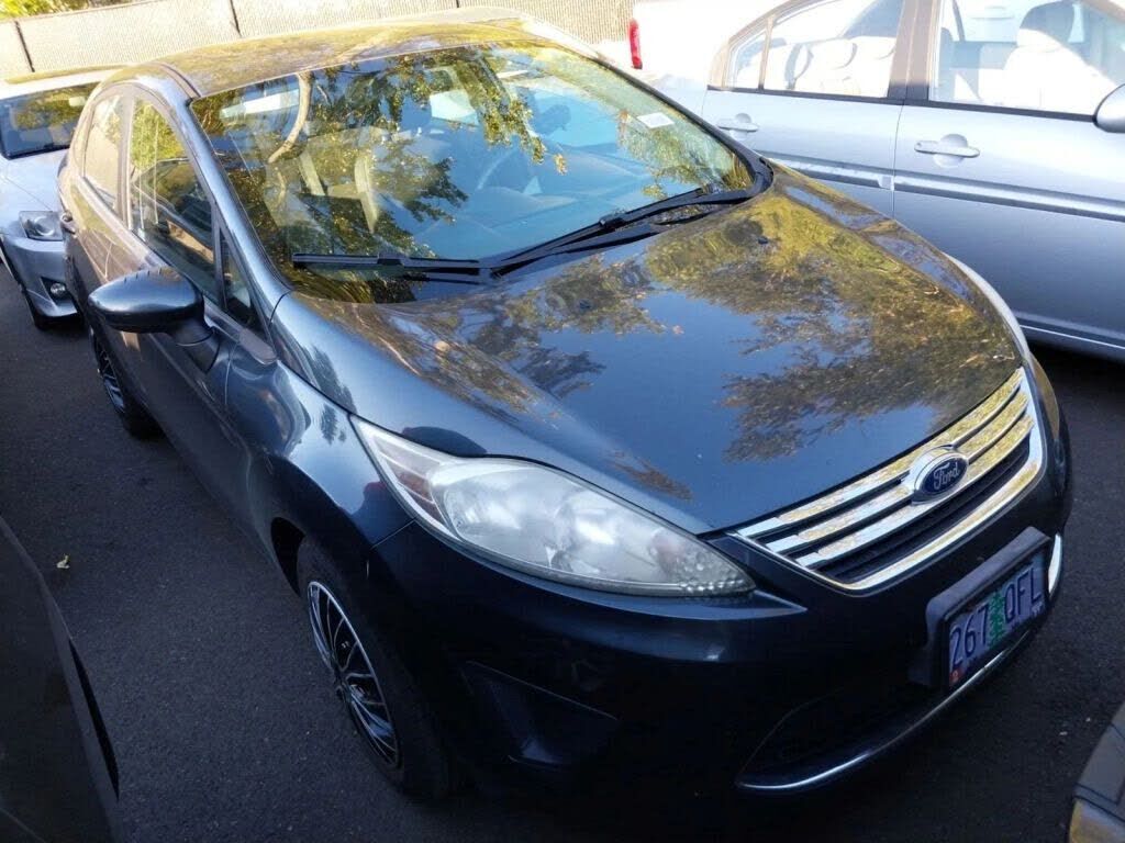 2011 FORD Fiesta