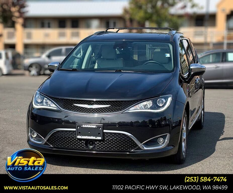 2017 CHRYSLER Pacifica
