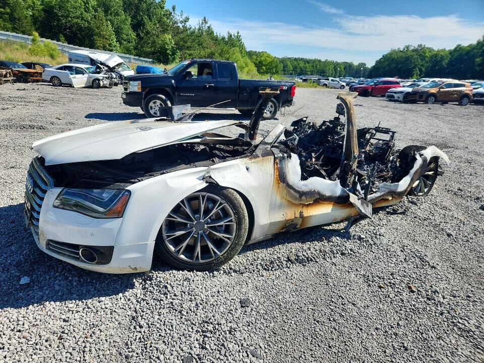 2013 AUDI A8