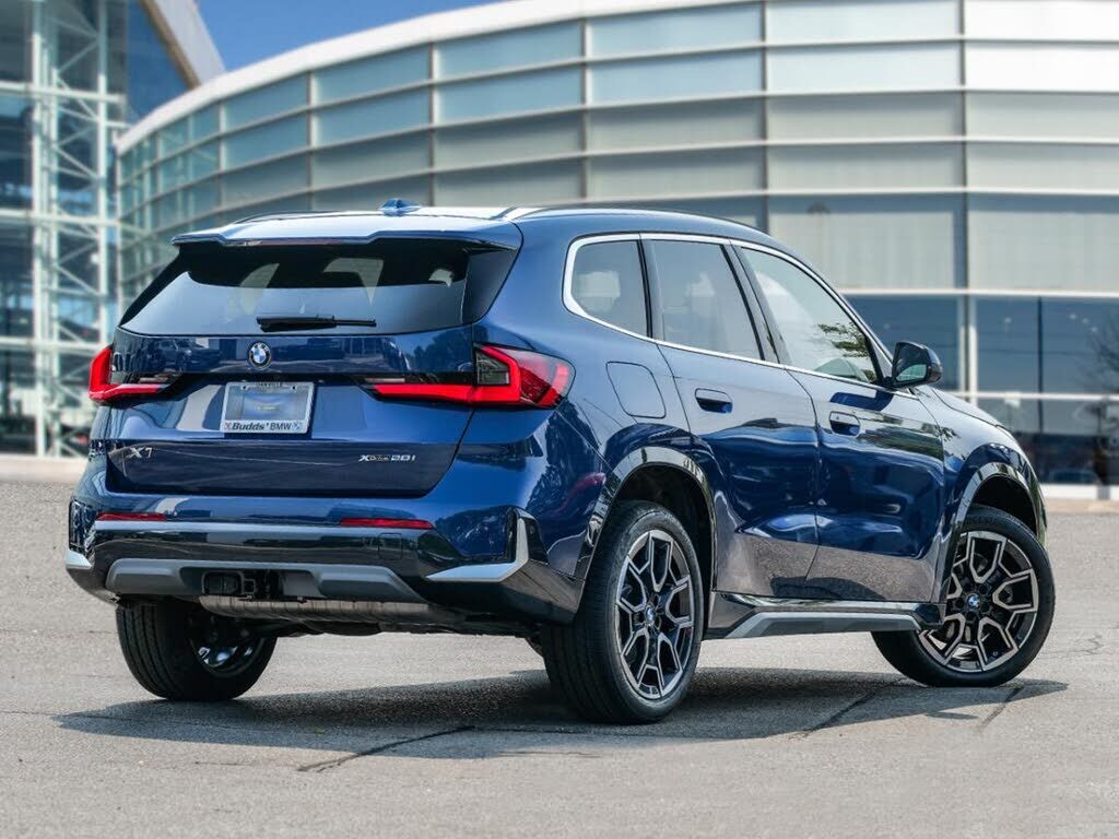 2025 BMW X1