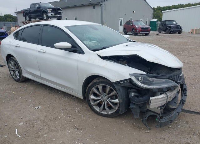 2015 CHRYSLER 200