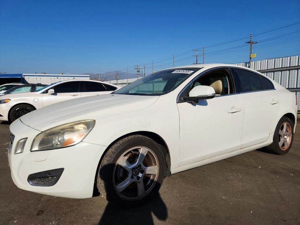 2013 VOLVO S60