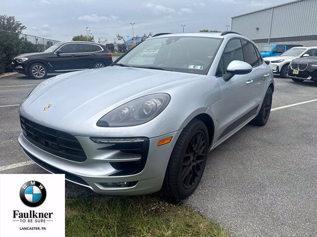 2018 PORSCHE Macan