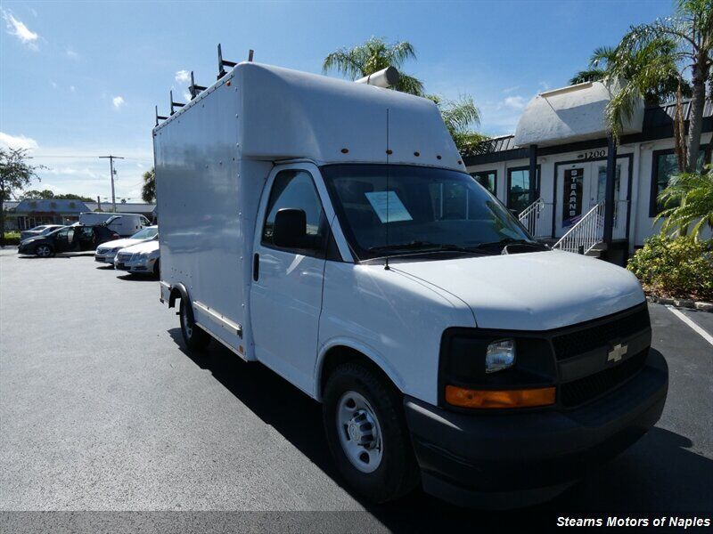 2017 CHEVROLET Express