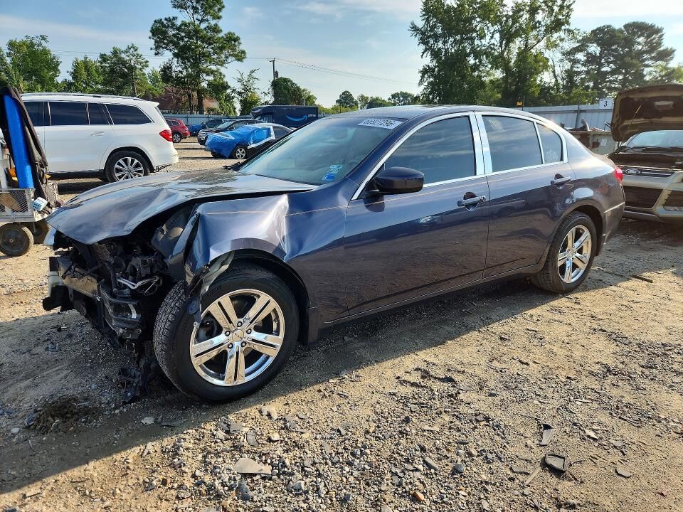 2011 INFINITI G25
