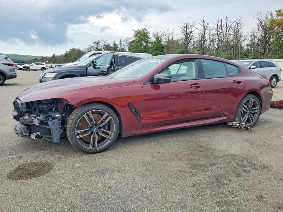 2024 BMW M8