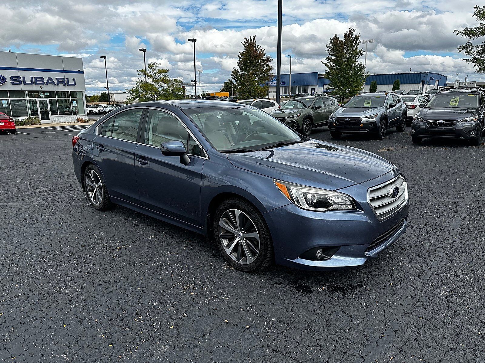 2016 SUBARU Legacy
