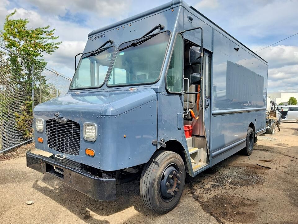 2021 FREIGHTLINER MT 45G Front Gasoline Engine Walk in Van Chassis