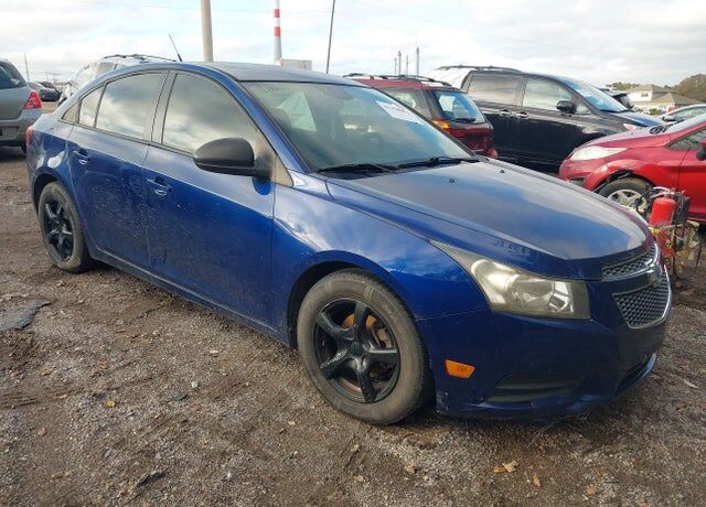 2013 CHEVROLET Cruze
