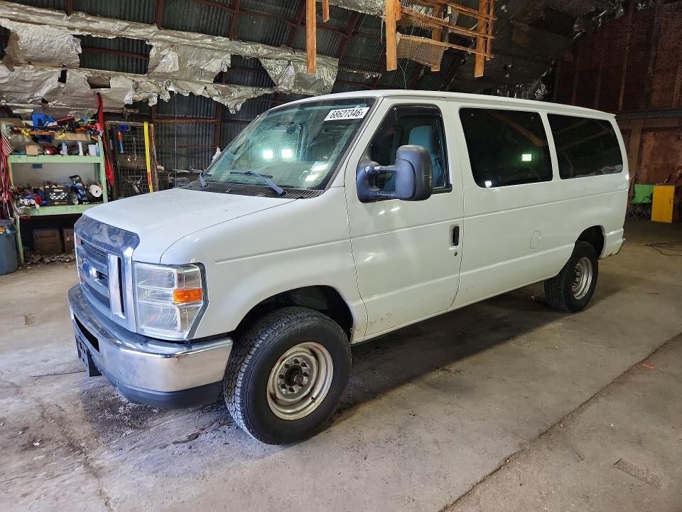 2013 FORD E-350