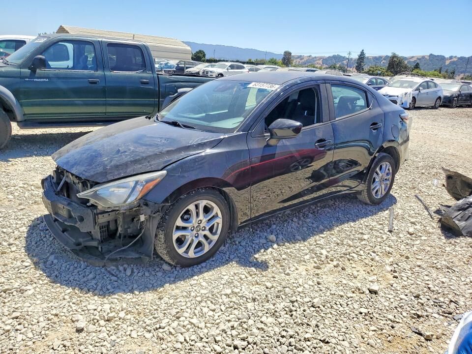 2017 TOYOTA Yaris