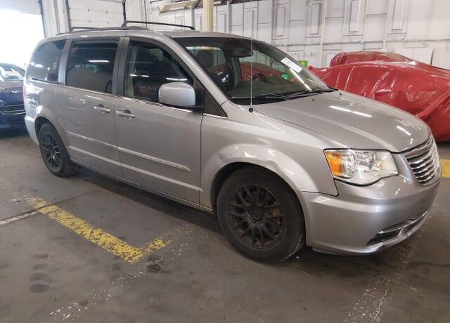 2014 CHRYSLER Town and Country