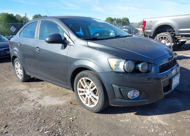2016 CHEVROLET Sonic