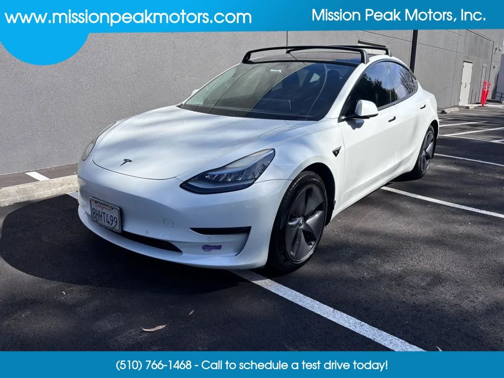 2018 TESLA Model 3
