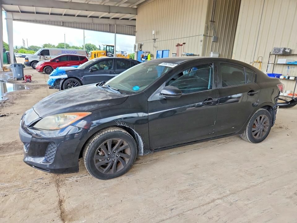 2013 MAZDA Mazda3