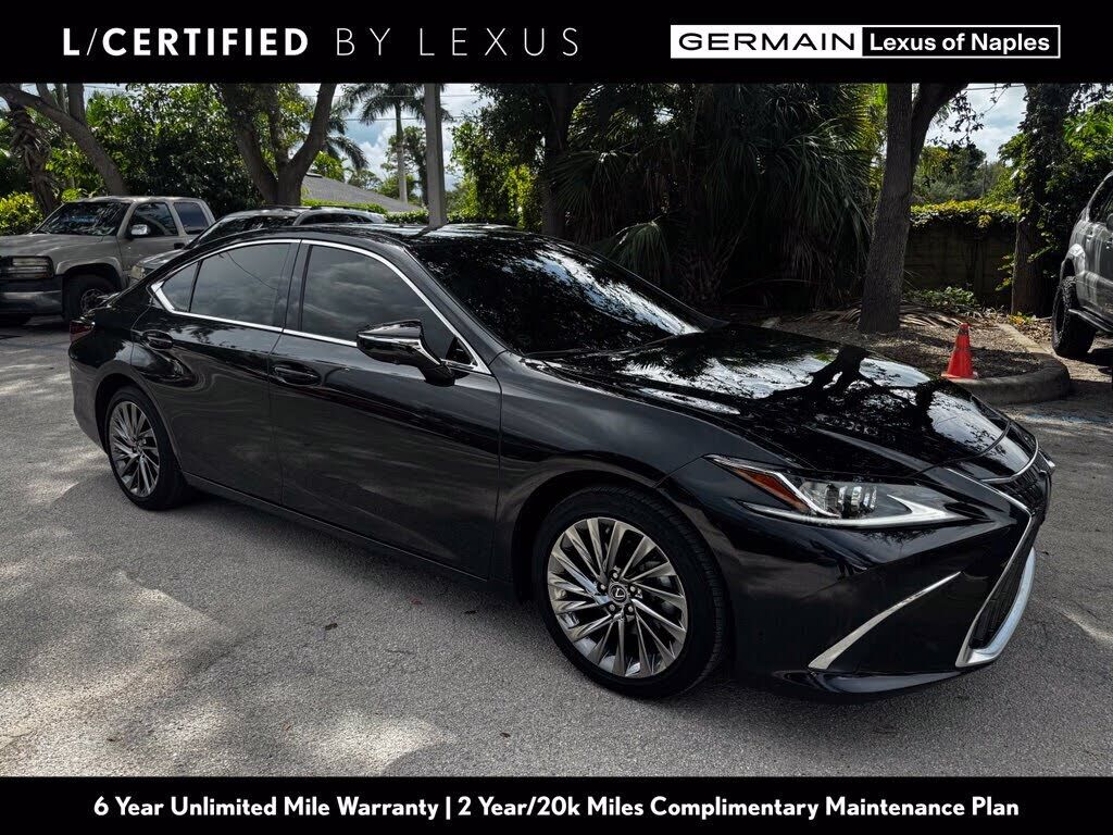 2025 LEXUS ES