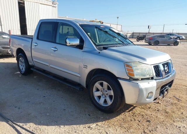 2004 NISSAN Titan