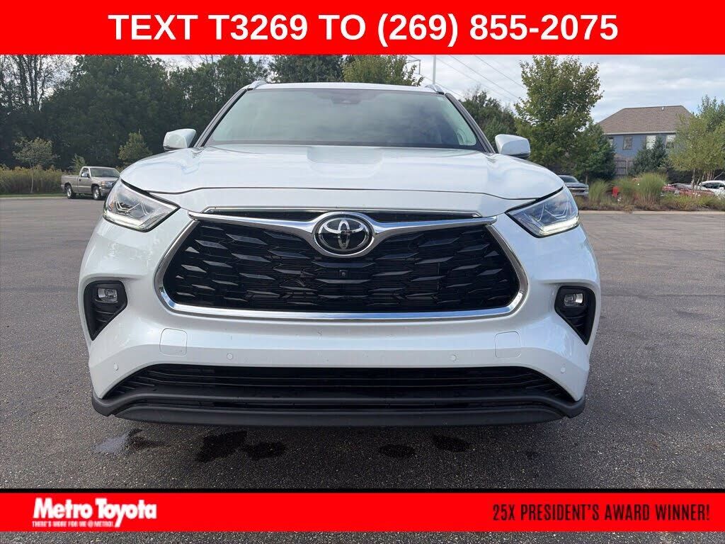 2026 TOYOTA Highlander