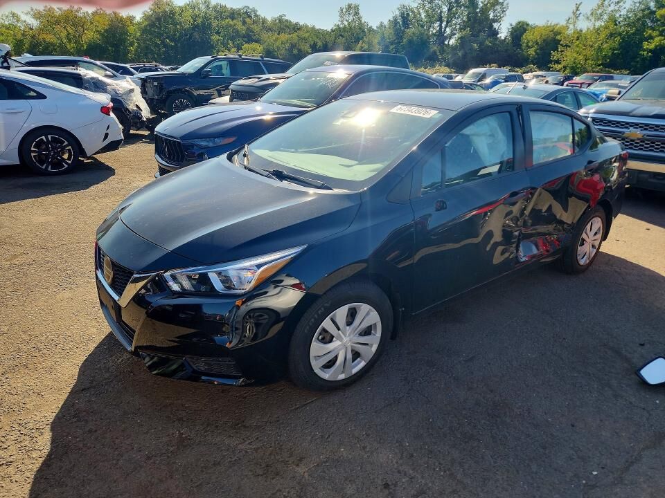 2022 NISSAN Versa