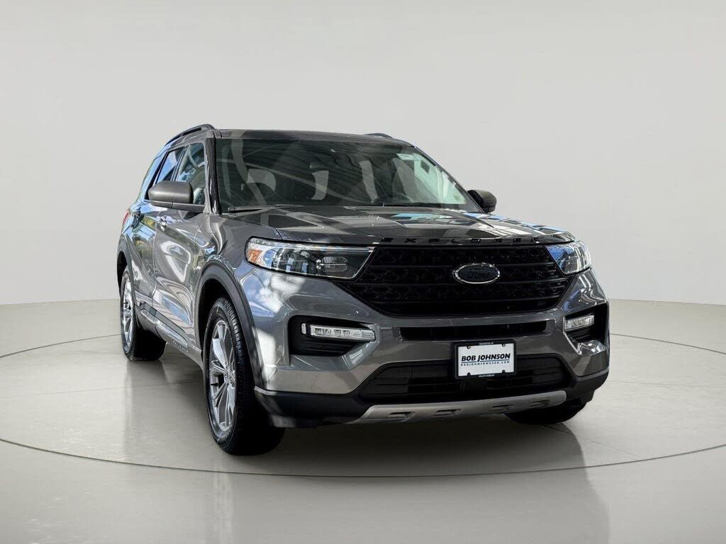 2021 FORD Explorer