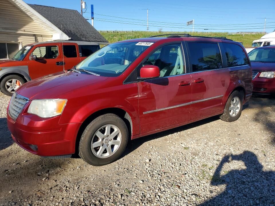 2010 CHRYSLER Town and Country