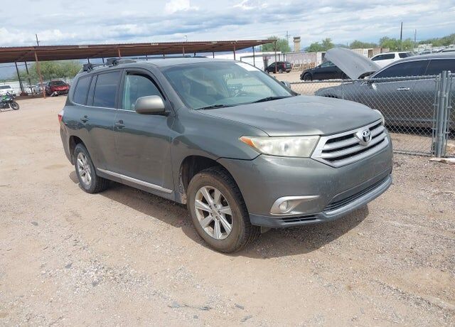 2012 TOYOTA Highlander